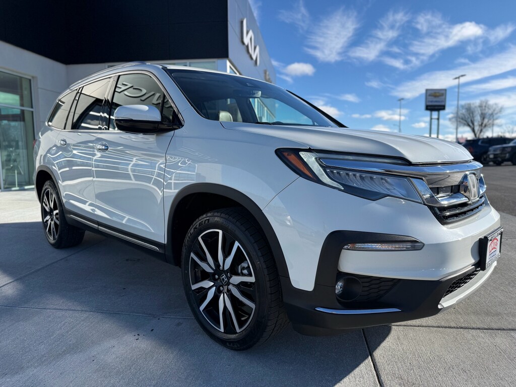 2019 Honda Pilot Touring photo 3