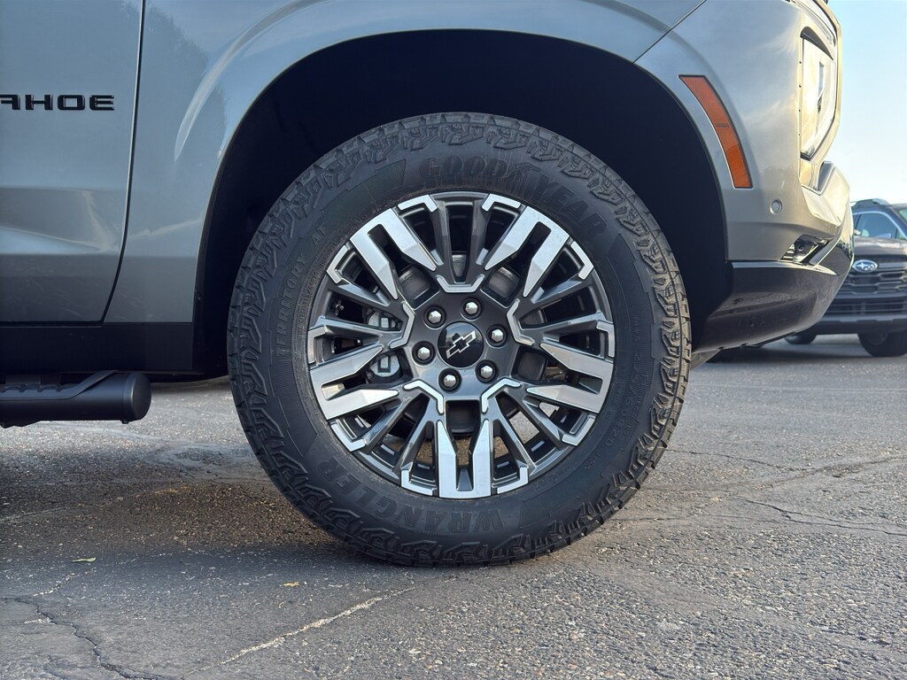 2026 Chevrolet Tahoe Z71 photo 2