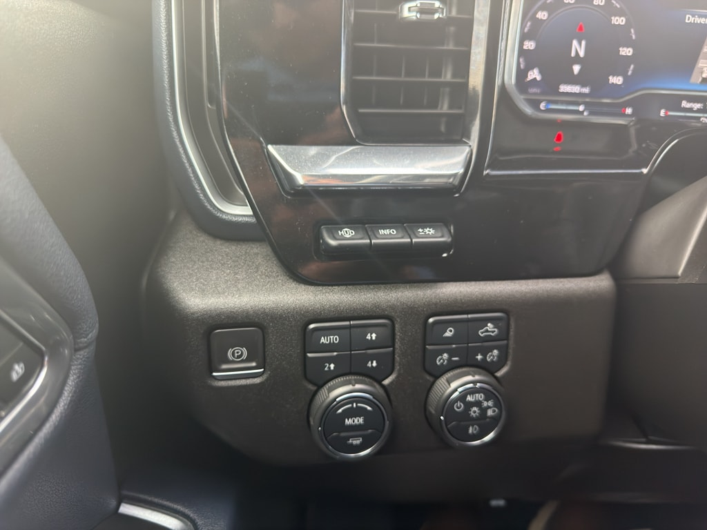 2023 Chevrolet Silverado 1500 High Country - Photo 17