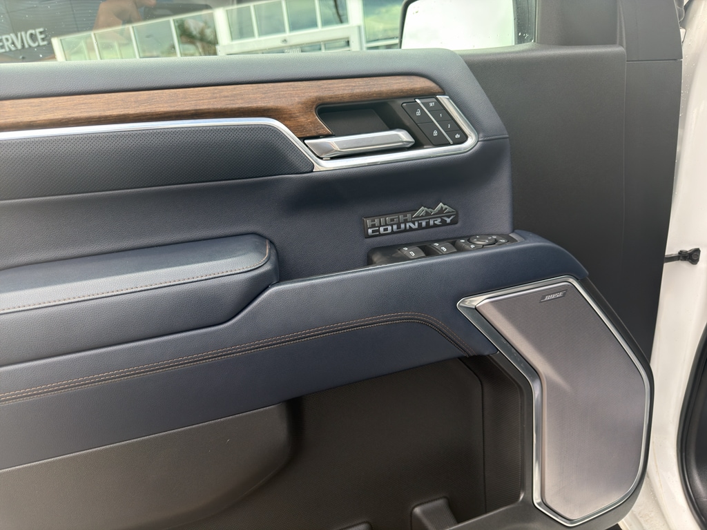 2023 Chevrolet Silverado 1500 High Country - Photo 12