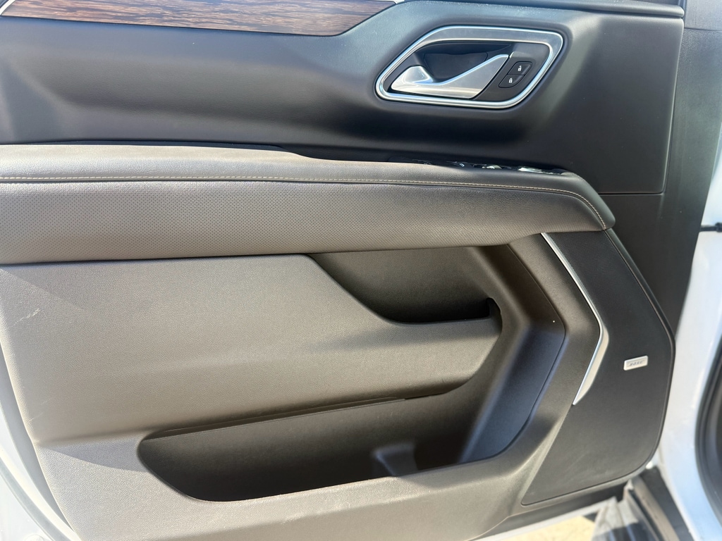 2023 Chevrolet Suburban Premier - Photo 15