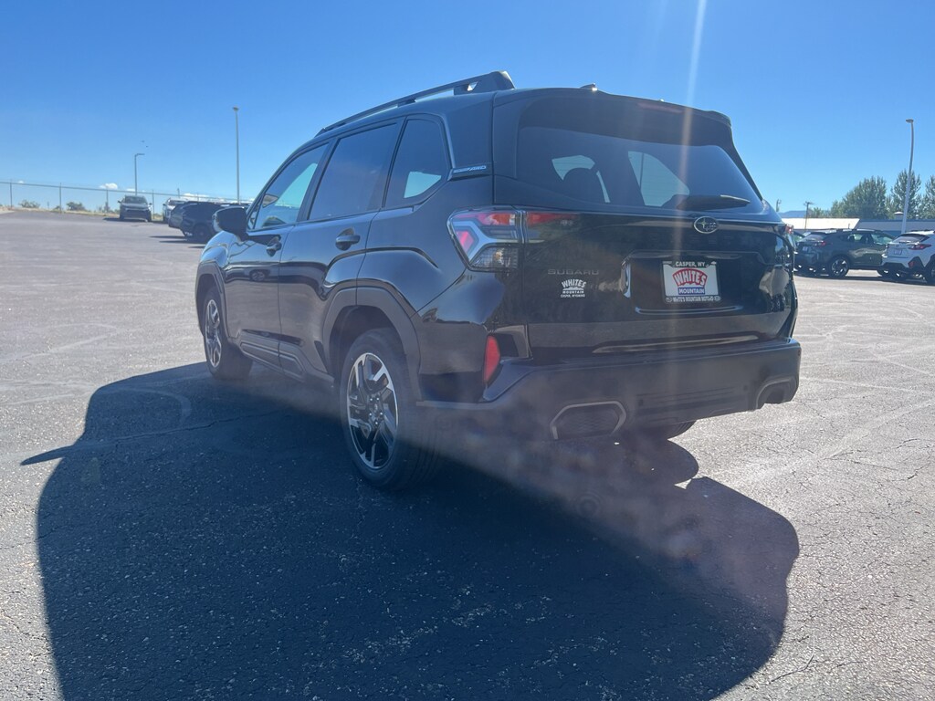 2025 Subaru Forester Limited photo 3