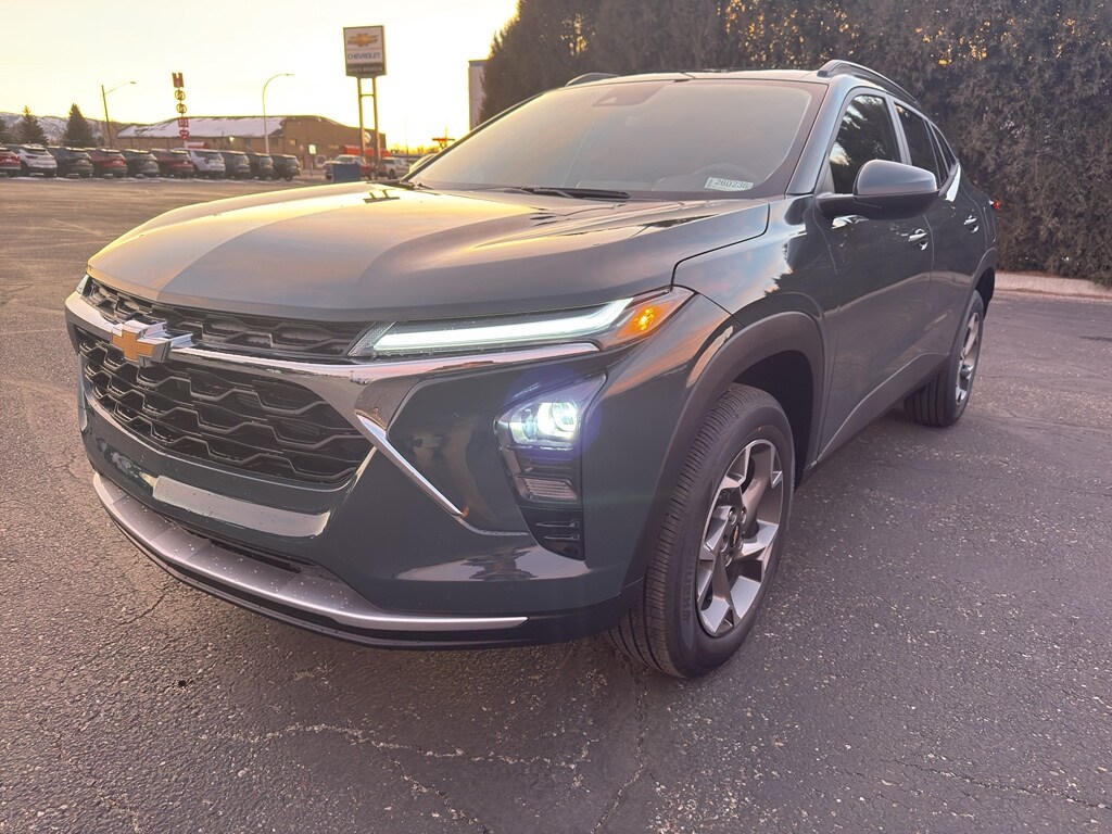 New 2026 Chevrolet Trax LT SUV