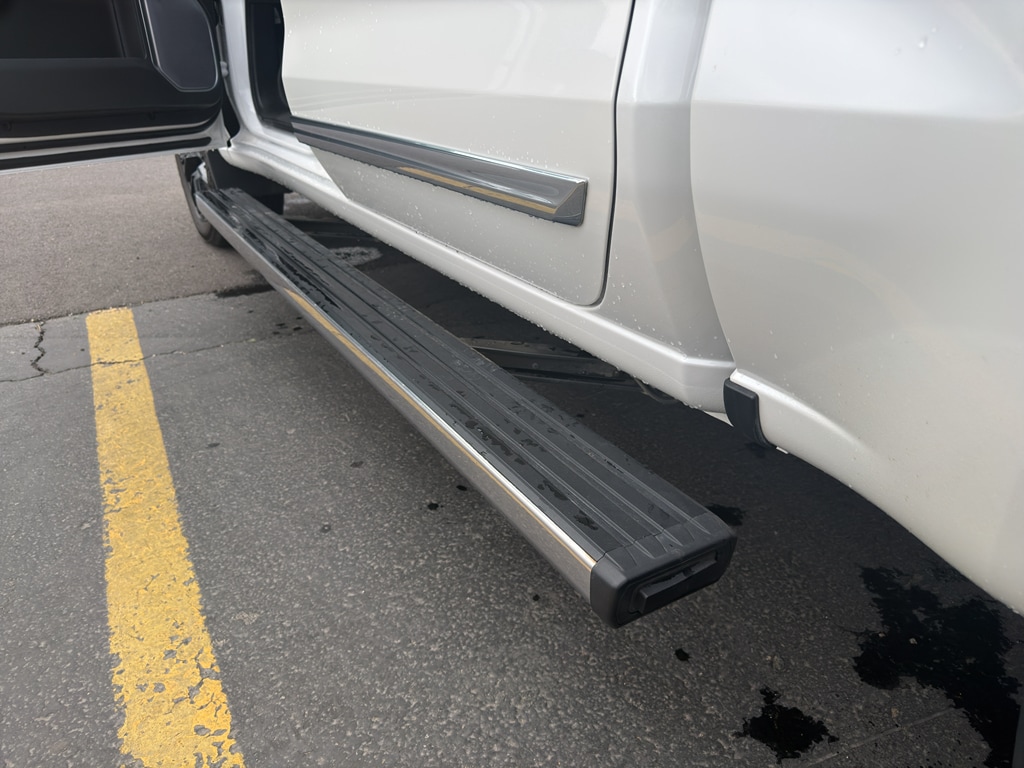 2023 Chevrolet Silverado 1500 High Country - Photo 11