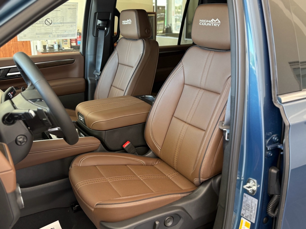 2026 Chevrolet Suburban High Country - Photo 16