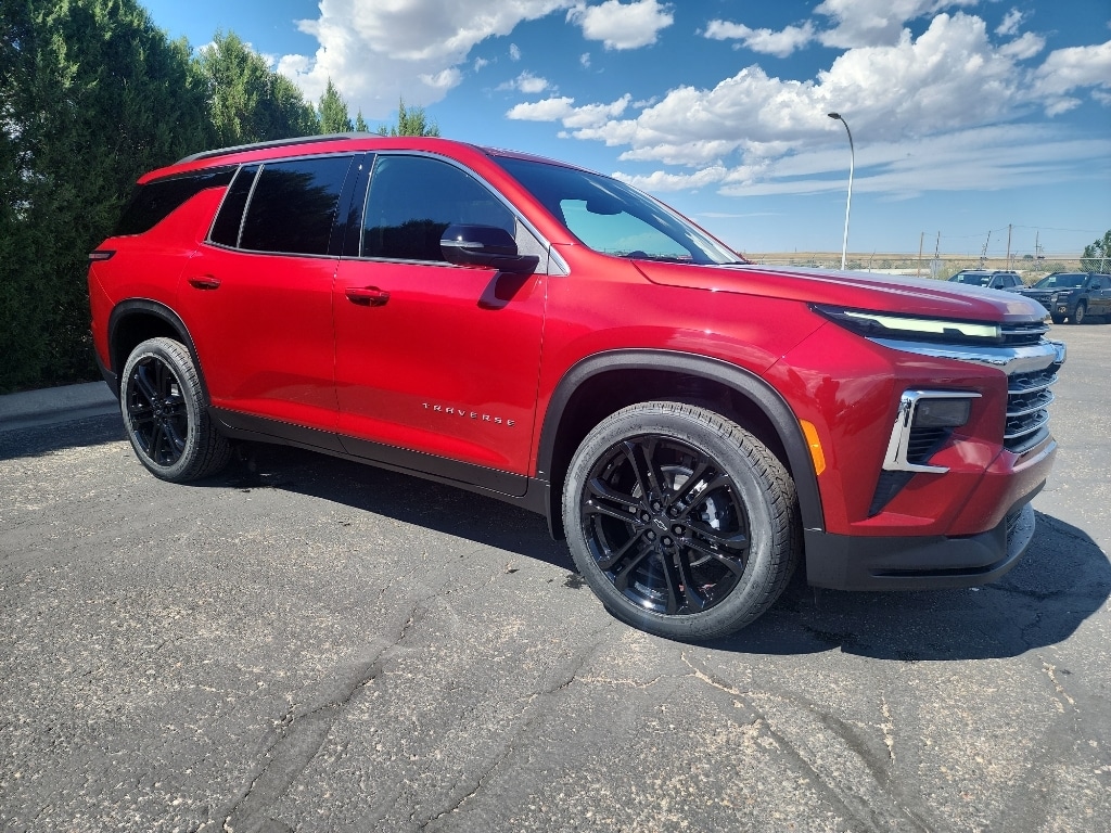 2027 Chevrolet Traverse LT - Photo 7