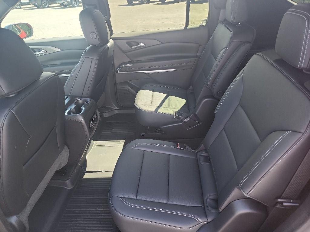 2027 Chevrolet Traverse LT - Photo 16