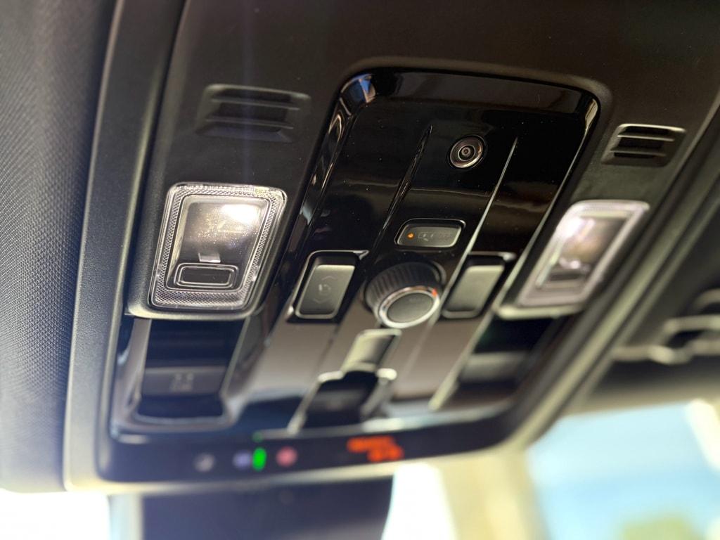 2026 Chevrolet Suburban High Country - Photo 21