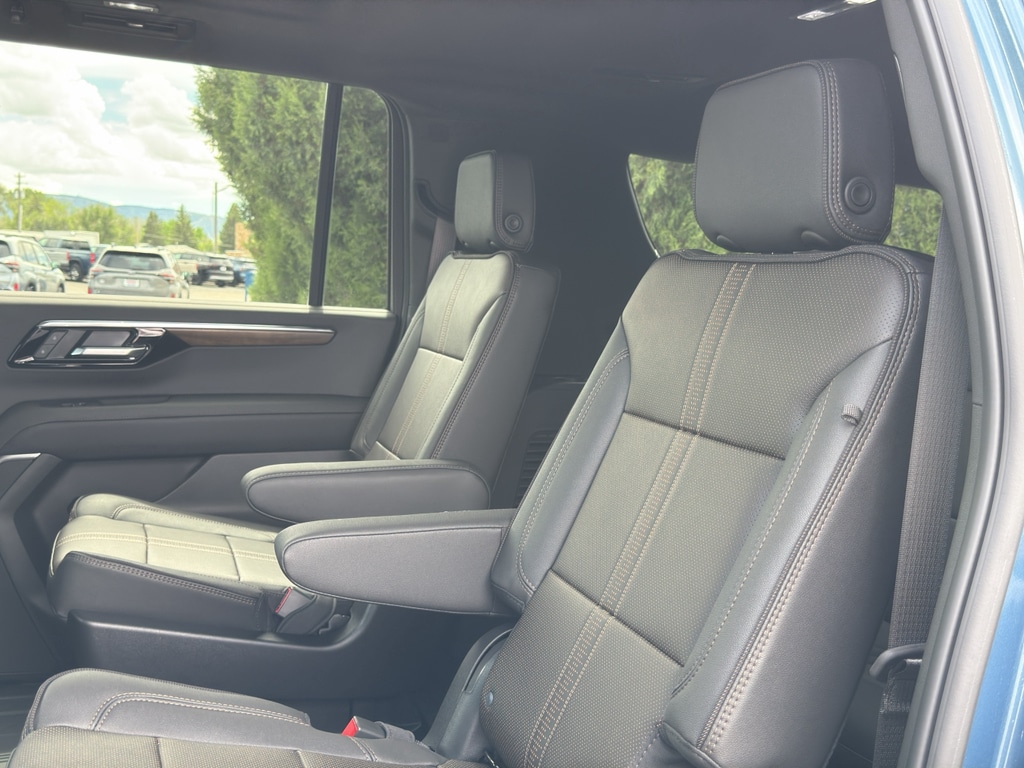 2026 Chevrolet Suburban High Country - Photo 16