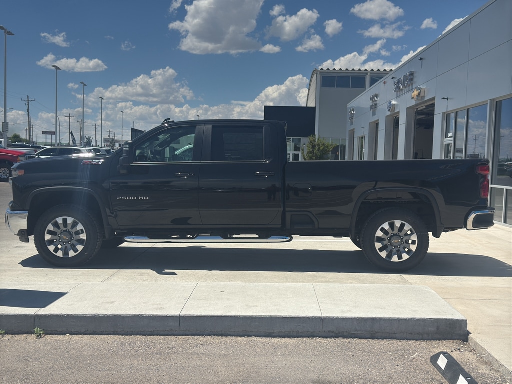 2026 Chevrolet Silverado 2500 HD LT - Photo 2