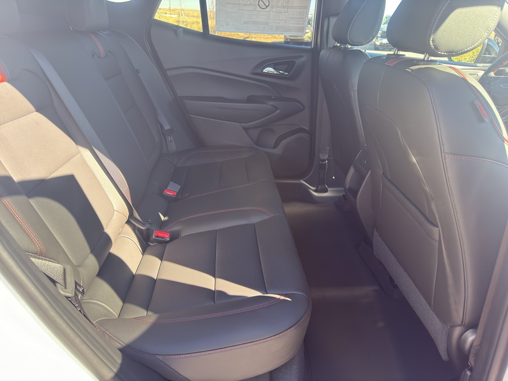 2026 Chevrolet Trax RS - Photo 16