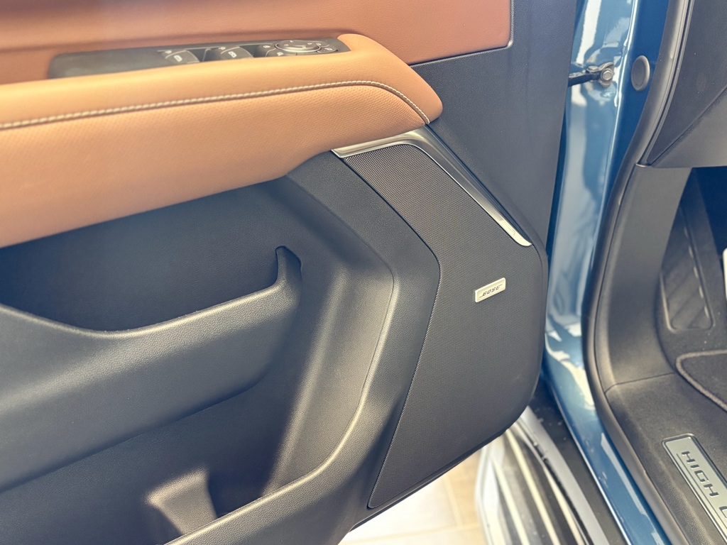 2026 Chevrolet Suburban High Country - Photo 13