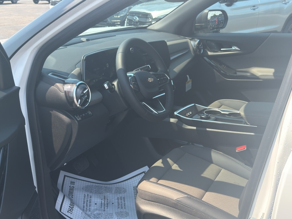 2026 Chevrolet Equinox LT - Photo 10