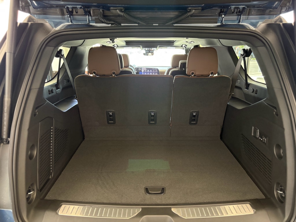 2026 Chevrolet Suburban High Country - Photo 27