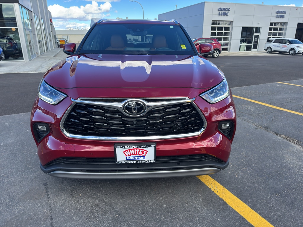 Used 2022 Toyota Highlander Platinum SUV