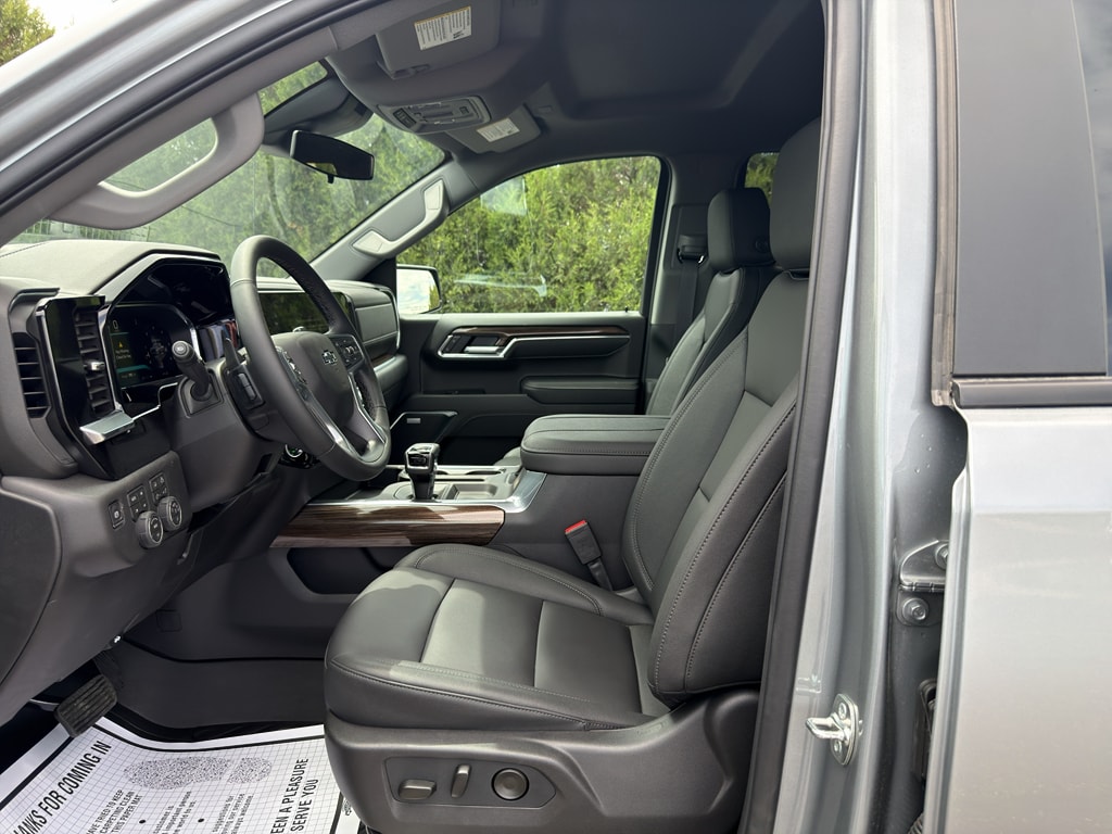 2026 Chevrolet Silverado 1500 LT Trail Boss - Photo 9