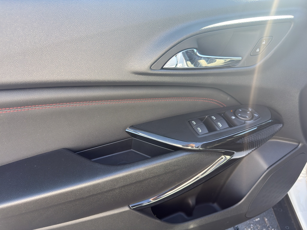 2026 Chevrolet Trax RS - Photo 10