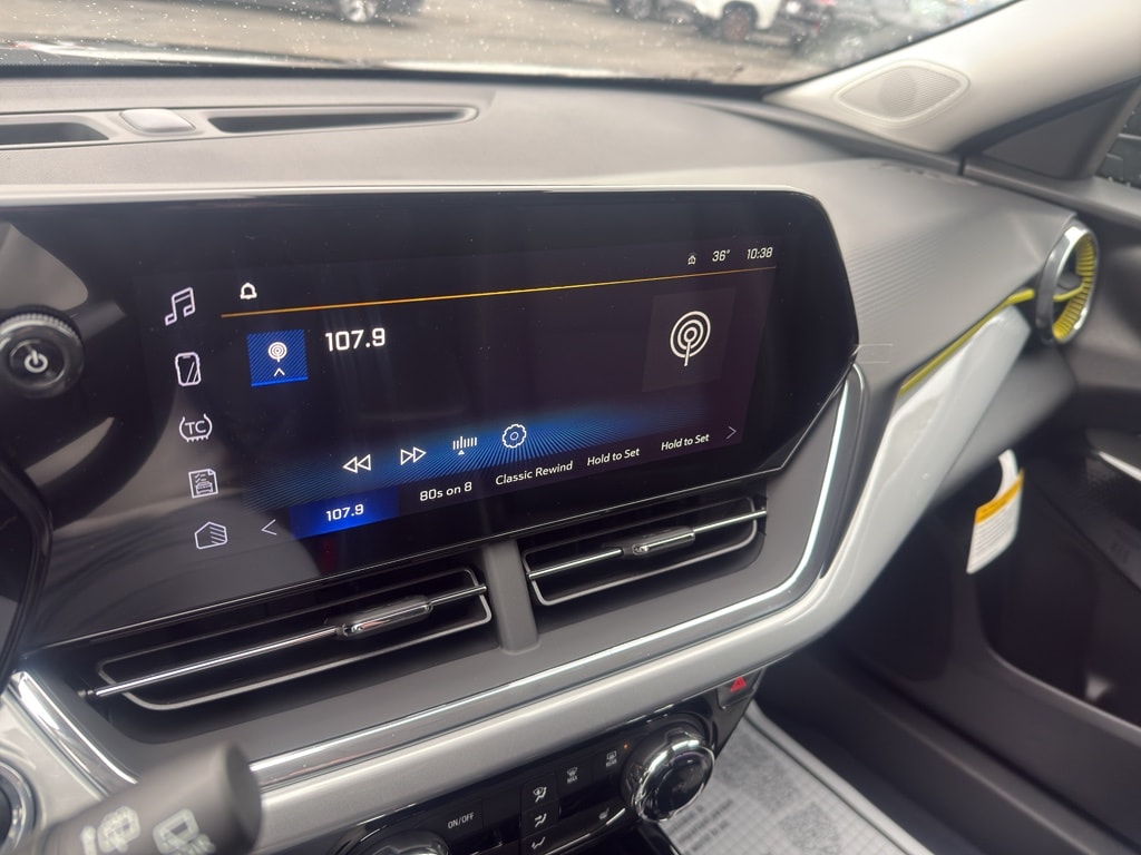 2026 Chevrolet Trax LT - Photo 13