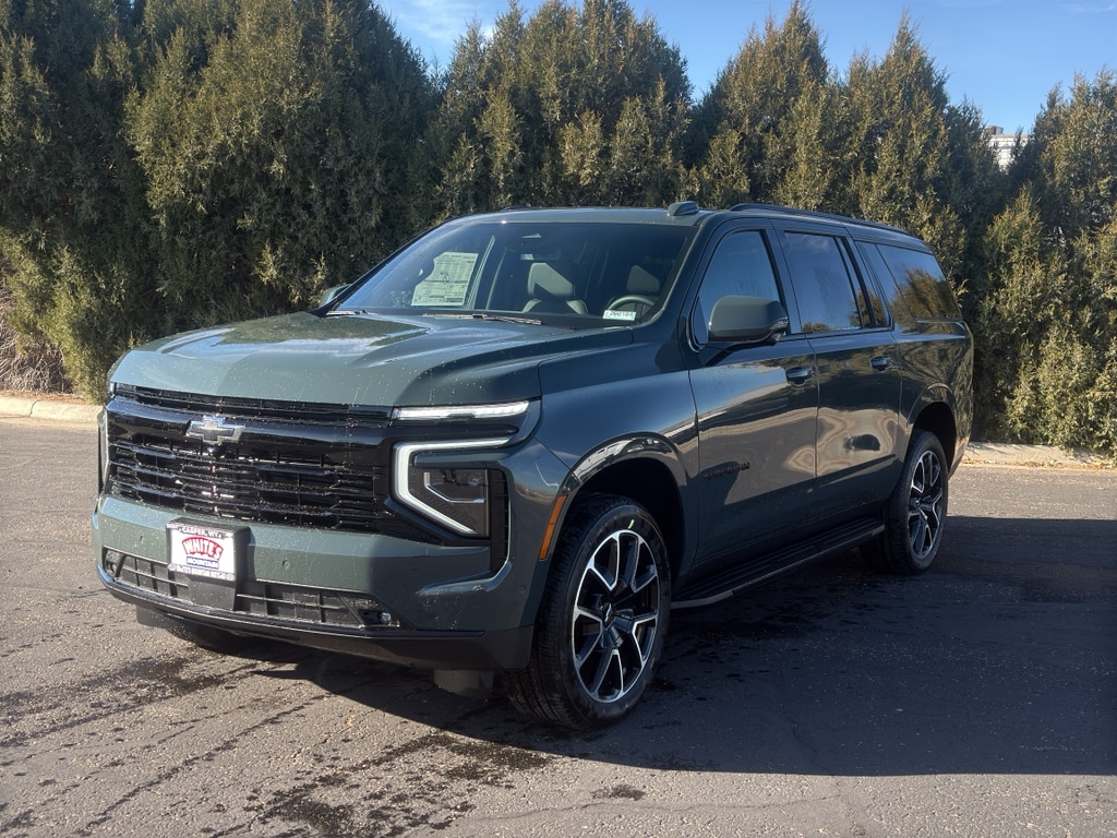 2026 Chevrolet Suburban RST's photo