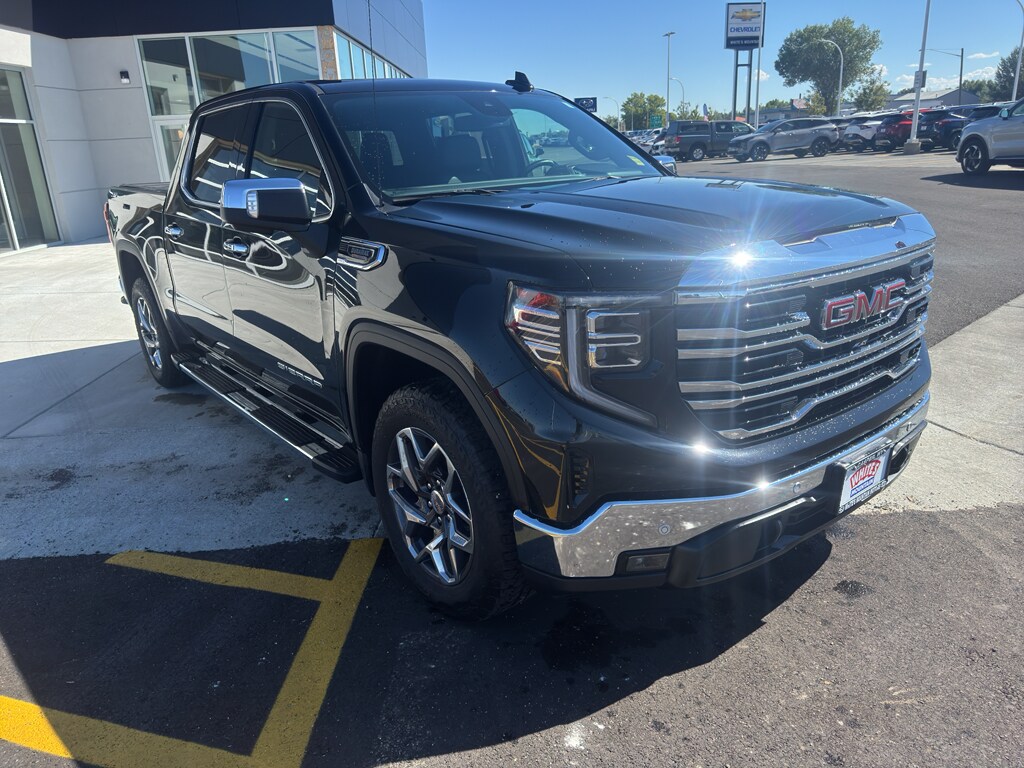 2024 Gmc Sierra SLT photo 3