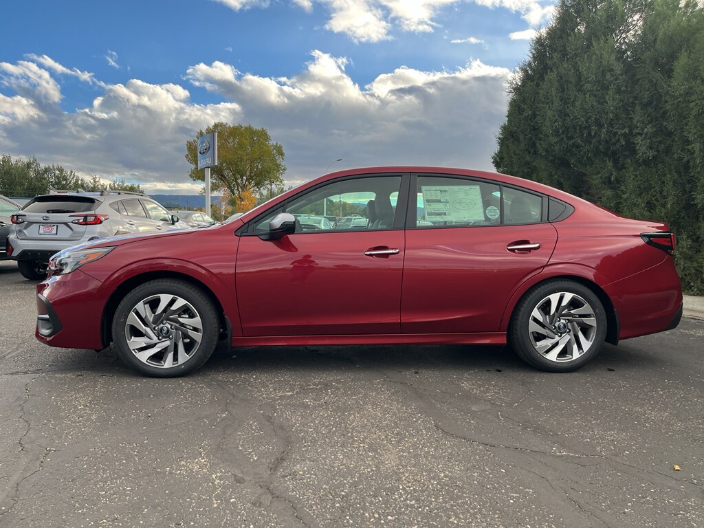 2025 Subaru Legacy Touring XT photo 2