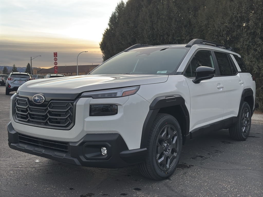 2026 Subaru Outback Premium's photo