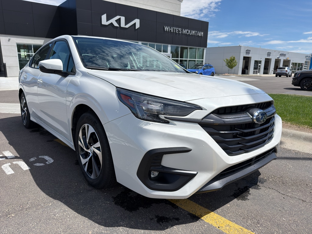 2025 Subaru Legacy Premium's photo