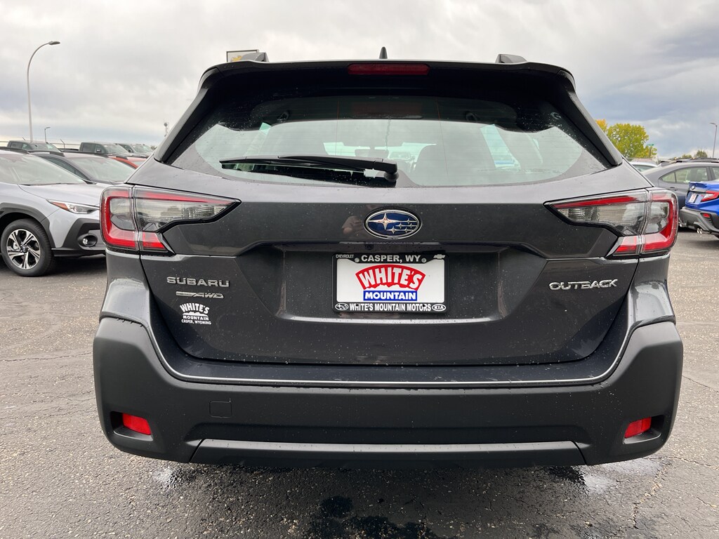 2025 Subaru Outback Base photo 2