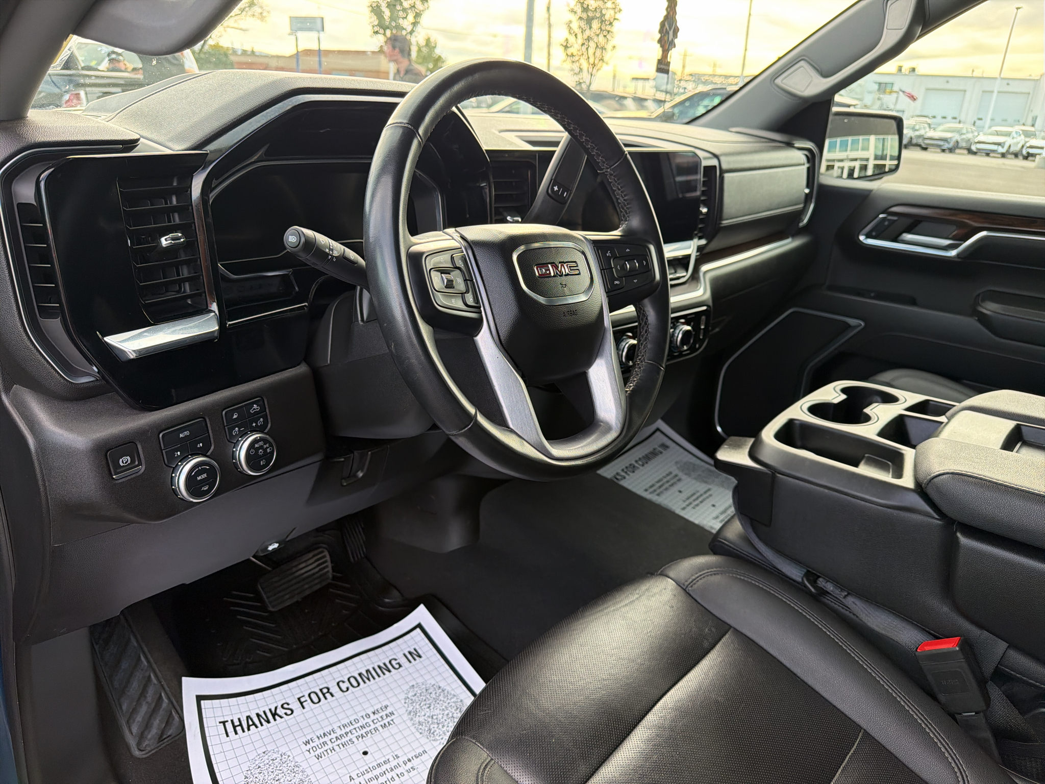 2024 GMC Sierra 1500 SLT - Photo 13