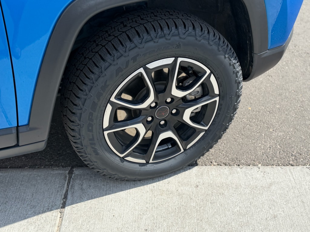 2025 Jeep Compass Trailhawk - Photo 9