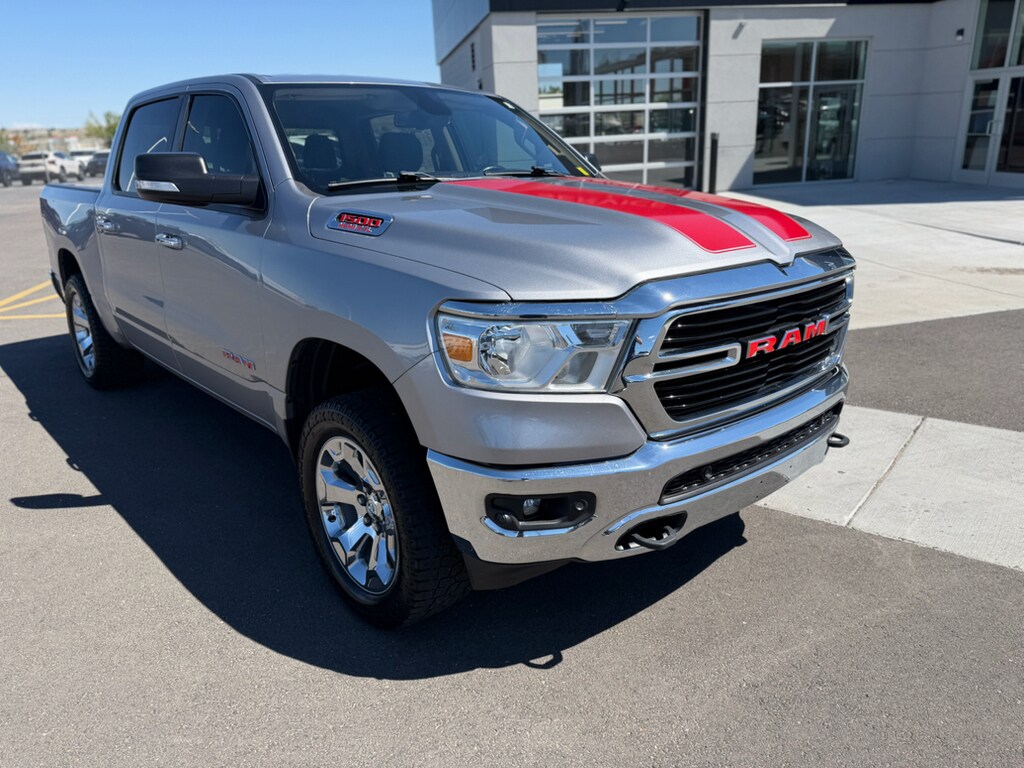 Billet Silver Metallic Clearcoat 2019 RAM 1500 Pickup Truck Four-Wheel Drive 8-Speed Automatic