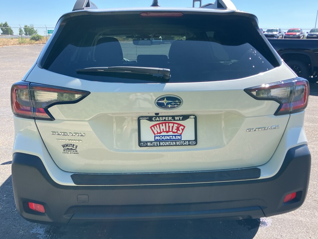 2025 Subaru Outback Premium photo 3