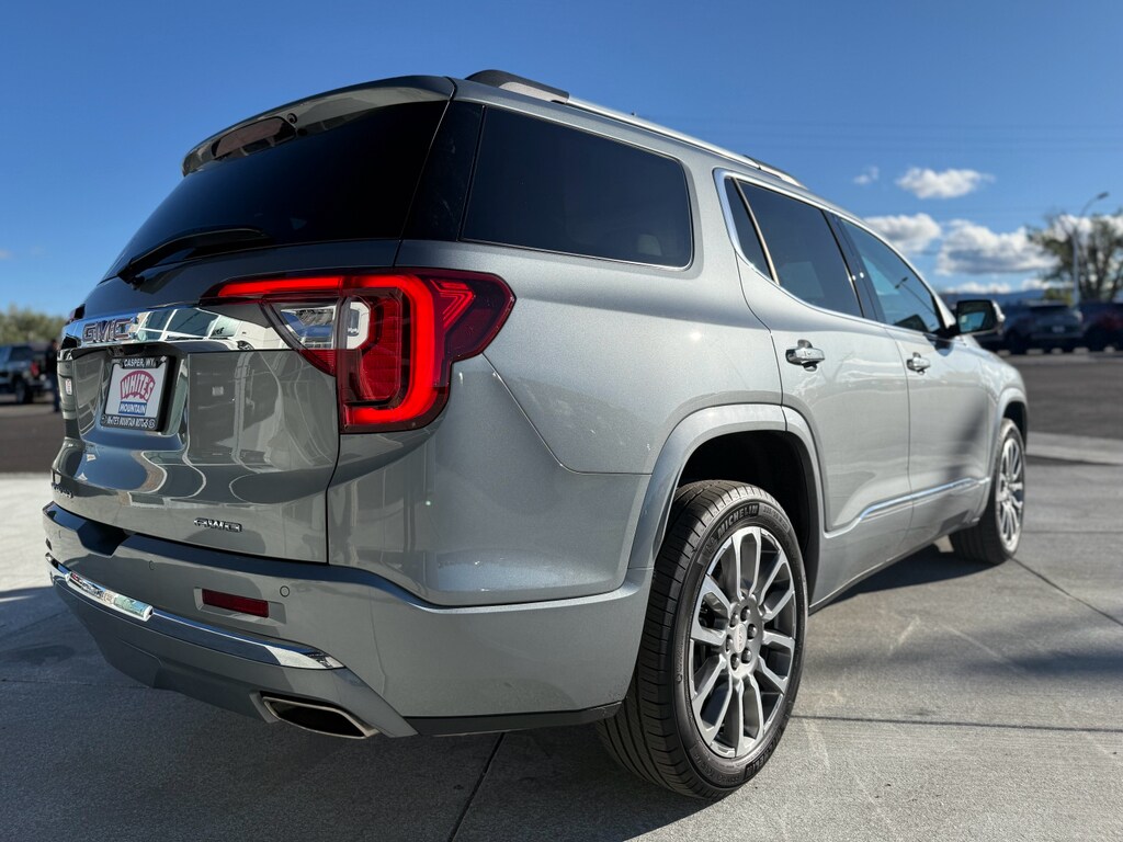 2023 Gmc Acadia Denali photo 4
