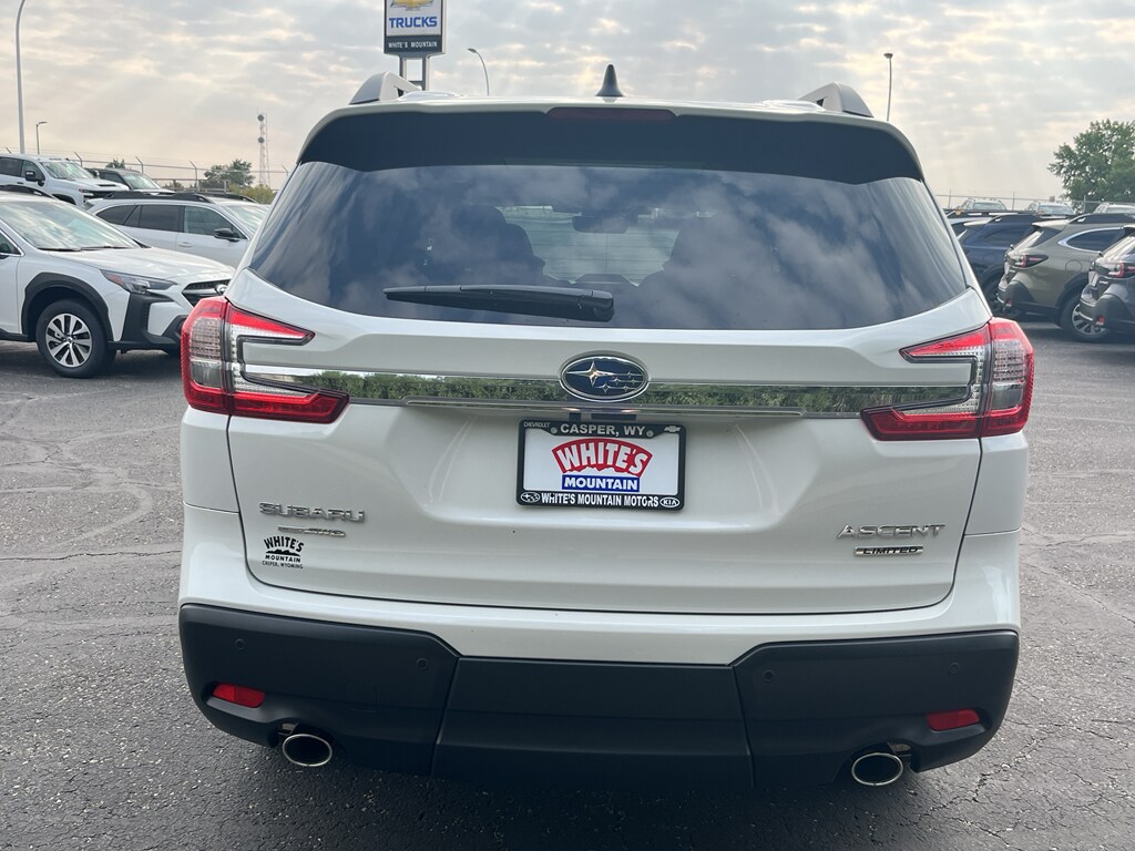 2025 Subaru Ascent Limited photo 4