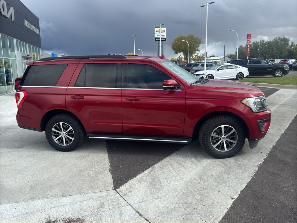 2019 Ford Expedition XLT photo 2