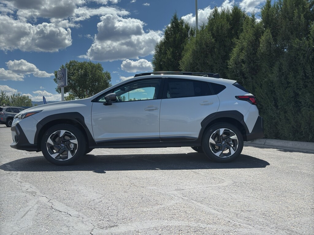 2025 Subaru Crosstrek Limited photo 2