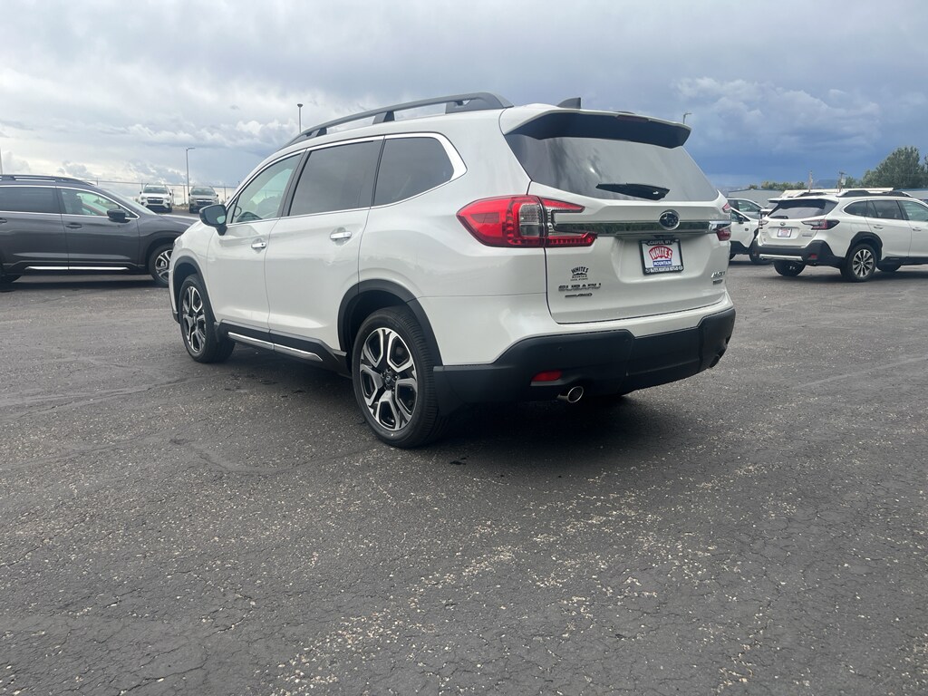 2025 Subaru Ascent Touring photo 2