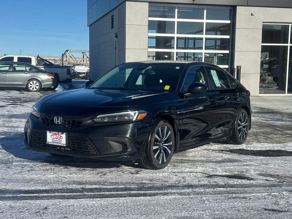 2022 Honda Civic Hatchback EX-L's photo