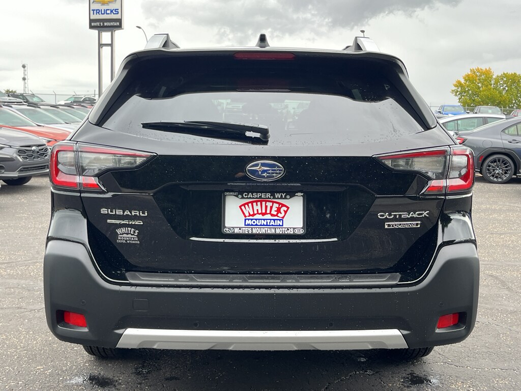 2025 Subaru Outback Touring photo 3
