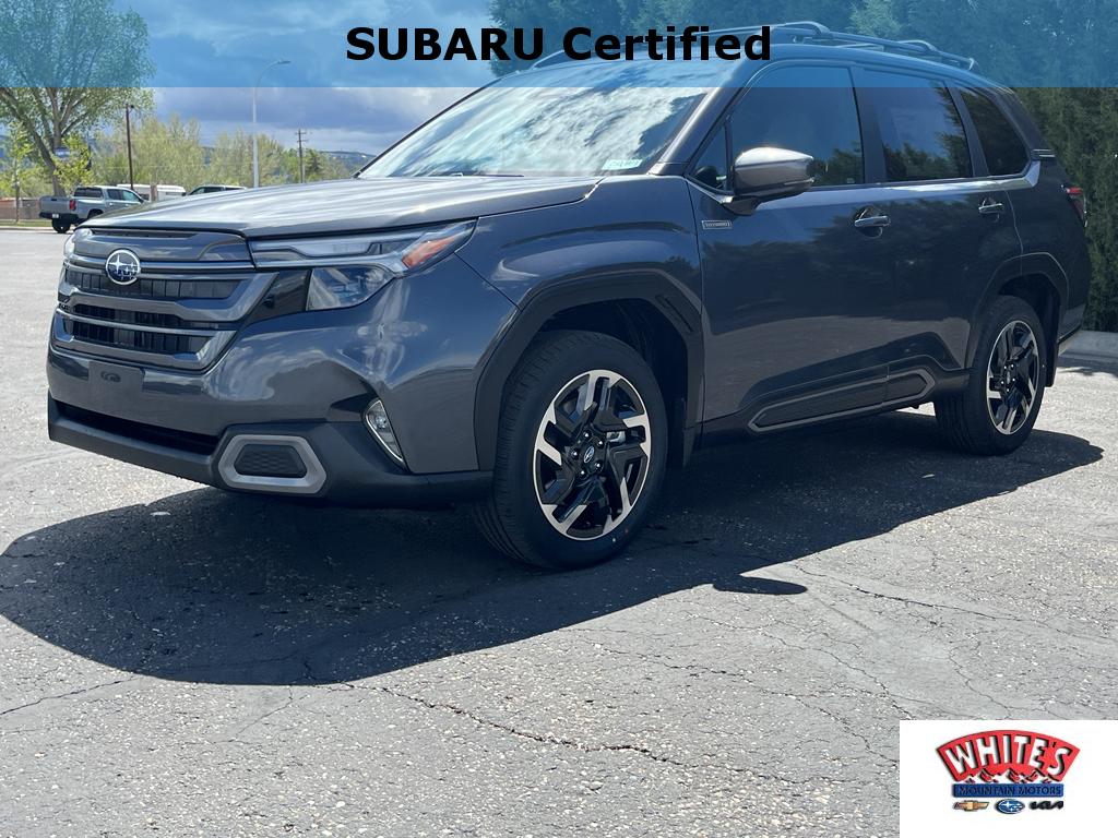 2025 Subaru Forester Limited Hybrid's photo