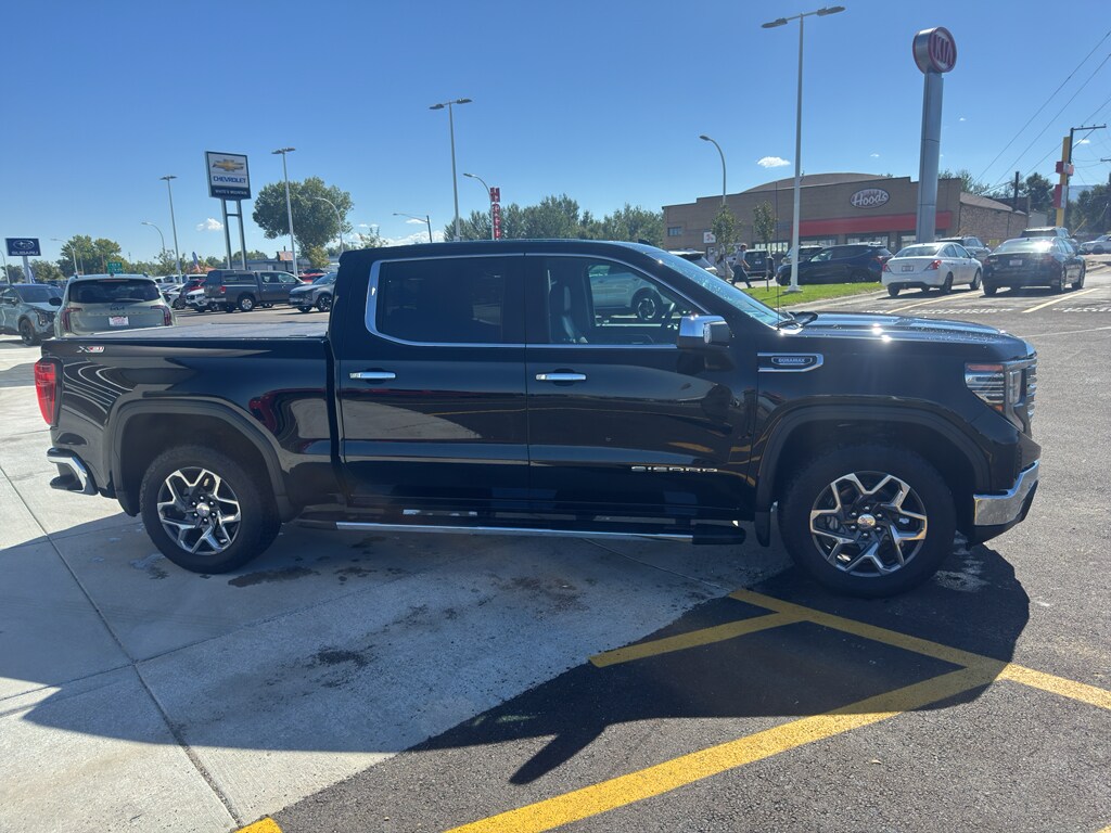 2024 Gmc Sierra SLT photo 4