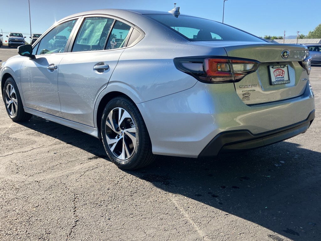 2025 Subaru Legacy Premium photo 3