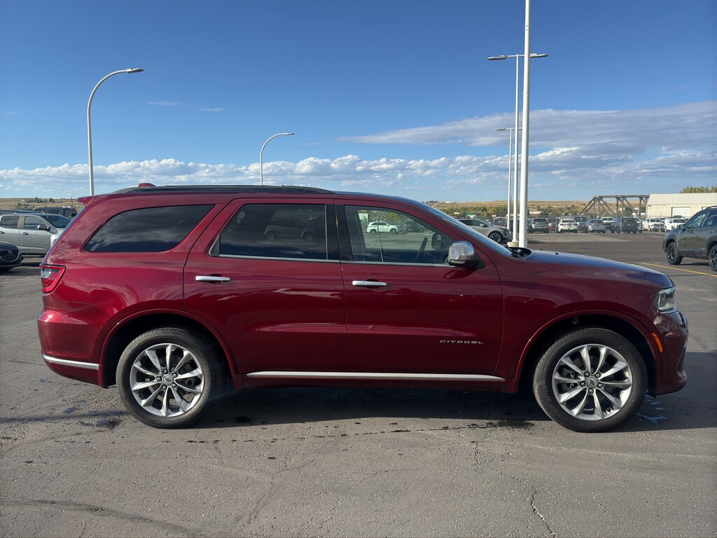 2022 Dodge Durango Citadel photo 2