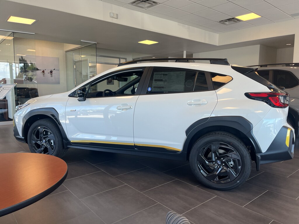 2025 Subaru Crosstrek Sport photo 2