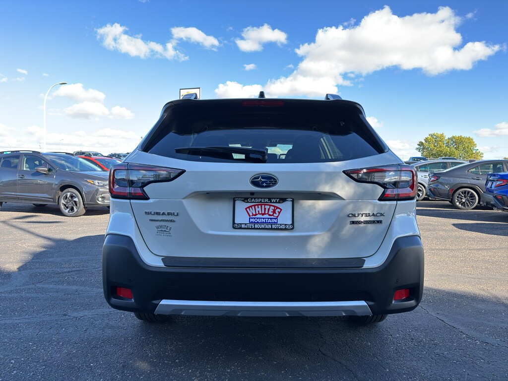 2025 Subaru Outback Touring XT photo 3