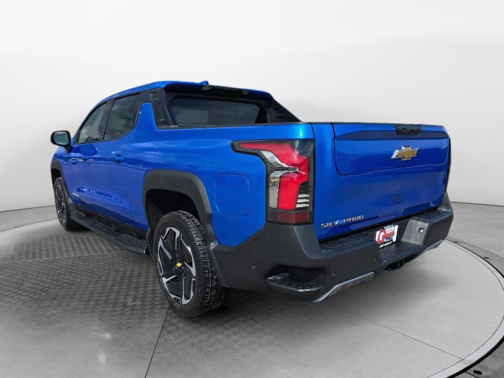 2025 Chevrolet Silverado EV LT photo 3