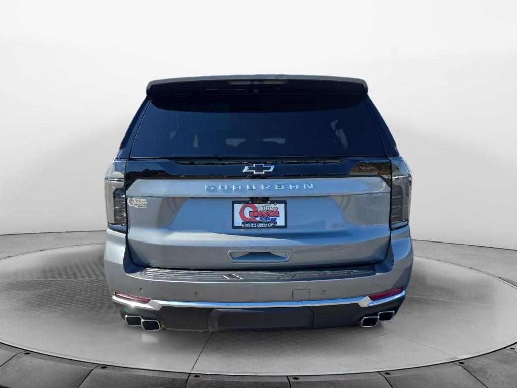 2026 Chevrolet Suburban High Country photo 3