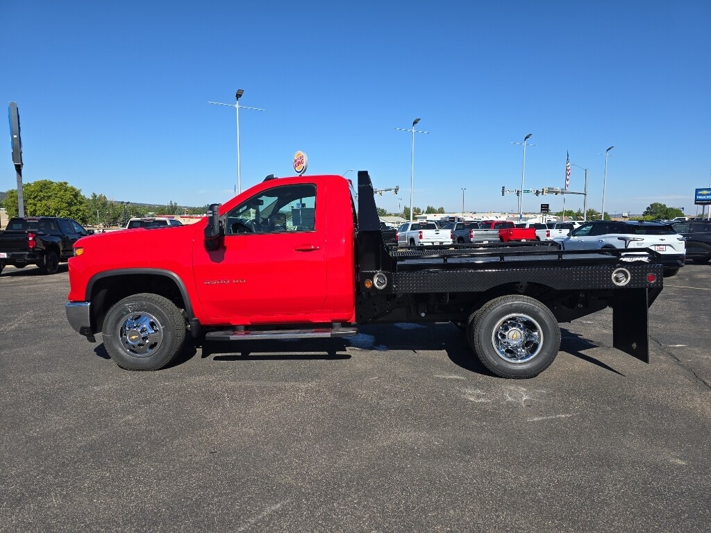 New 2026 Chevrolet Silverado LT Regular Cab