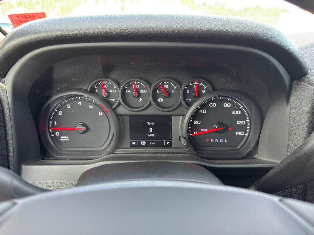 2025 Chevrolet Silverado 2500HD Custom photo 16