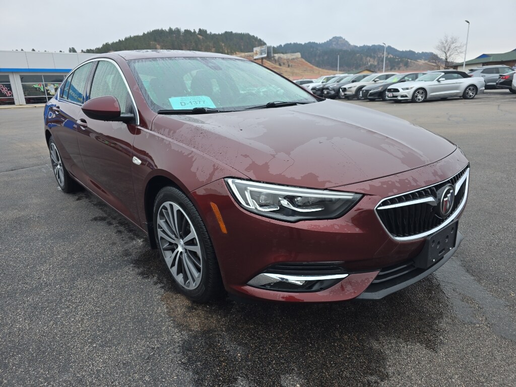 2018 Buick Regal Sportback Essence photo 4